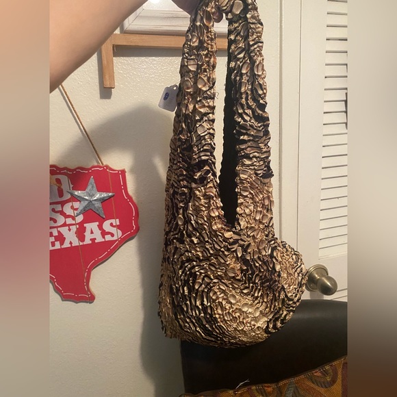 Vintage “Bubble”/ “Popcorn” Bag - Picture 2 of 3